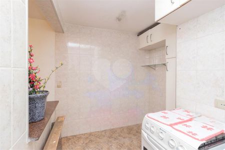 Casa à venda com 102m², 3 quartos e 4 vagas