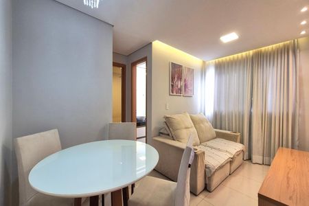Apartamento para alugar com 43m², 2 quartos e 1 vaga Apartamento para alugar com 43m², 2 quartos e 1 vagaSala de Jantar