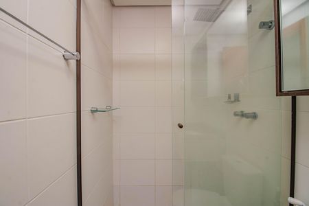 Apartamento para alugar com 62m², 2 quartos e 1 vaga Apartamento para alugar com 62m², 2 quartos e 1 vagaBanheiro da Suíte