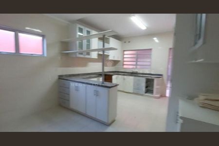 Casa à venda com 250m², 3 quartos e 2 vagas