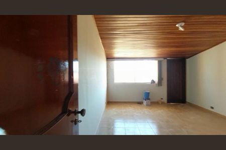 Casa à venda com 3 quartos, 250m² em Jardim Susana, São Paulo