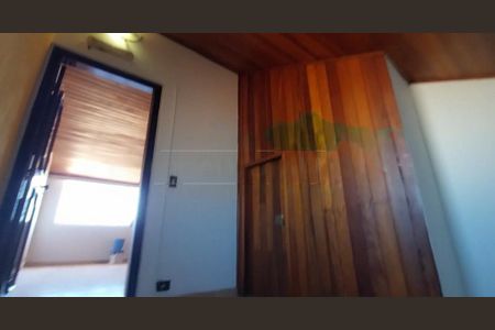Casa à venda com 3 quartos, 250m² em Jardim Susana, São Paulo