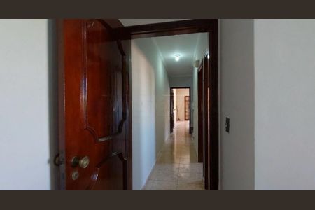 Casa à venda com 3 quartos, 250m² em Jardim Susana, São Paulo