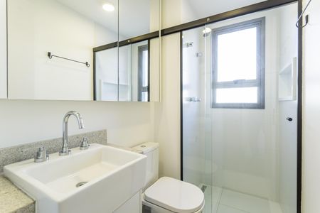 Apartamento para alugar com 74m², 2 quartos e 1 vaga Apartamento para alugar com 74m², 2 quartos e 1 vagaBanheiro da Suíte 2