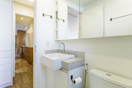 Apartamento para alugar com 74m², 2 quartos e 1 vaga Apartamento para alugar com 74m², 2 quartos e 1 vagaBanheiro da Suíte 2