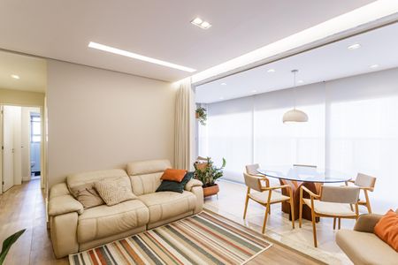 Sala de apartamento para alugar com 2 quartos, 74m² em Indianópolis, São Paulo