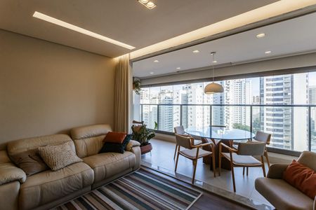 Sala de apartamento para alugar com 2 quartos, 74m² em Indianópolis, São Paulo