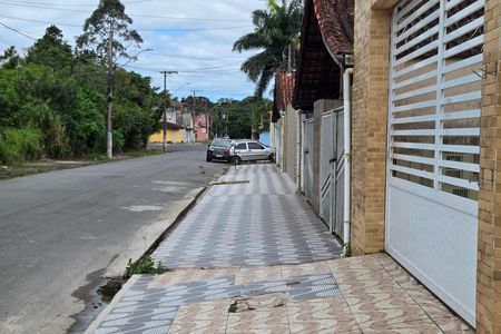 Fachada de casa de condomínio para alugar com 2 quartos, 85m² em Nova Mirim, Praia Grande