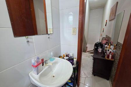 Casa de condomínio para alugar com 85m², 2 quartos e 1 vagaBanheiro