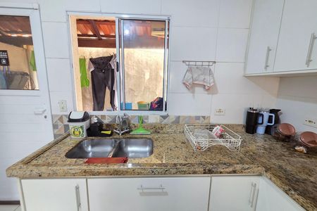 Casa de condomínio para alugar com 85m², 2 quartos e 1 vagaCozinha