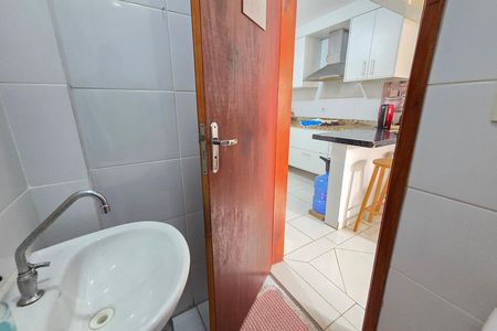 Casa de condomínio para alugar com 85m², 2 quartos e 1 vagaBanheiro Social