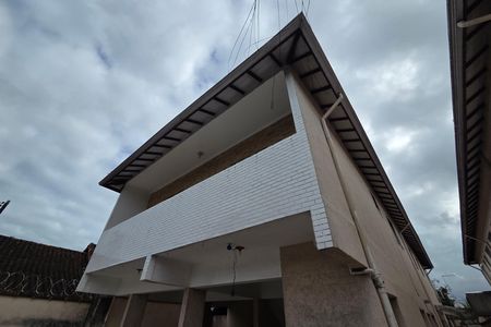 Fachada de casa de condomínio para alugar com 2 quartos, 85m² em Nova Mirim, Praia Grande
