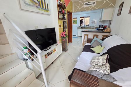 Casa de condomínio para alugar com 85m², 2 quartos e 1 vagaSala
