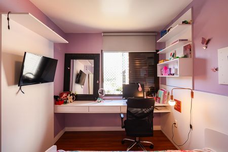 Apartamento à venda com 120m², 4 quartos e 3 vagas