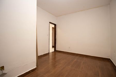Casa para alugar com 80m², 2 quartos e 2 vagas Casa para alugar com 80m², 2 quartos e 2 vagasSuíte