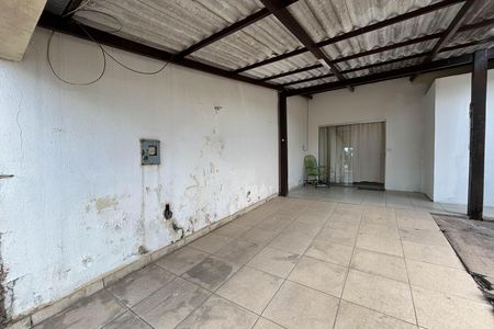 Casa para alugar com 80m², 2 quartos e 2 vagas Casa para alugar com 80m², 2 quartos e 2 vagasGaragem