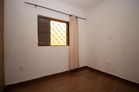 Casa para alugar com 80m², 2 quartos e 2 vagas Casa para alugar com 80m², 2 quartos e 2 vagasQuarto