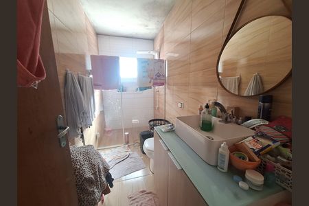 Casa para alugar com 80m², 2 quartos e 5 vagas Casa para alugar com 80m², 2 quartos e 5 vagasBanheiro social