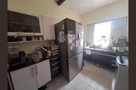 Casa para alugar com 80m², 2 quartos e 5 vagas Casa para alugar com 80m², 2 quartos e 5 vagasCozinha