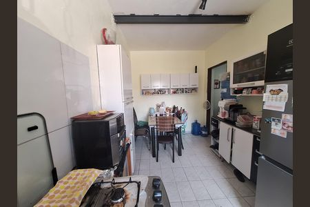 Casa para alugar com 80m², 2 quartos e 5 vagas Casa para alugar com 80m², 2 quartos e 5 vagasCozinha