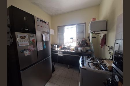 Casa para alugar com 80m², 2 quartos e 5 vagas Casa para alugar com 80m², 2 quartos e 5 vagasCozinha