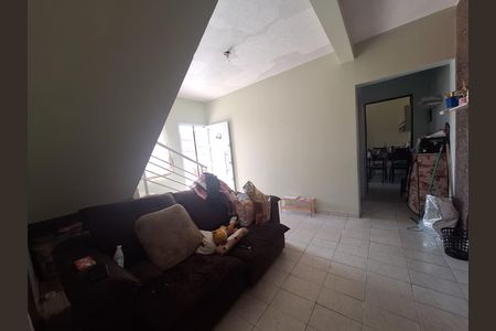 Casa para alugar com 80m², 2 quartos e 5 vagas Casa para alugar com 80m², 2 quartos e 5 vagasSala