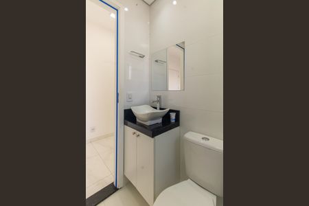 Apartamento para alugar com 39m², 2 quartos e sem vaga Apartamento para alugar com 39m², 2 quartos e sem vagaBanheiro