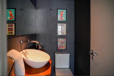 Apartamento à venda com 252m², 3 quartos e 4 vagas Apartamento à venda com 252m², 3 quartos e 4 vagasLavabo