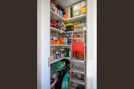 Apartamento à venda com 252m², 3 quartos e 4 vagas Apartamento à venda com 252m², 3 quartos e 4 vagasÁrea de Serviço
