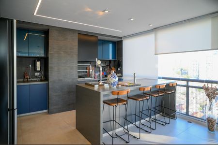 Apartamento à venda com 252m², 3 quartos e 4 vagas Apartamento à venda com 252m², 3 quartos e 4 vagasEspaço Gourmet