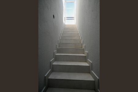 Apartamento à venda com 252m², 3 quartos e 4 vagas Apartamento à venda com 252m², 3 quartos e 4 vagasEscada para Espaço Gourmet