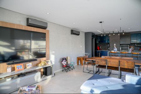 Apartamento à venda com 252m², 3 quartos e 4 vagas Apartamento à venda com 252m², 3 quartos e 4 vagasEspaço Gourmet