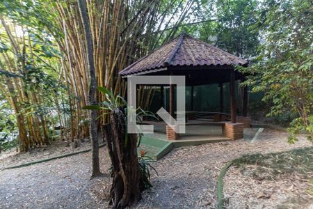 Apartamento à venda com 252m², 3 quartos e 4 vagas Apartamento à venda com 252m², 3 quartos e 4 vagasÁrea Comum - Condomínio