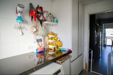 Apartamento à venda com 252m², 3 quartos e 4 vagas Apartamento à venda com 252m², 3 quartos e 4 vagasÁrea de Serviço