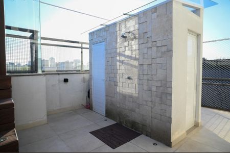 Apartamento à venda com 252m², 3 quartos e 4 vagas Apartamento à venda com 252m², 3 quartos e 4 vagasEspaço Gourmet