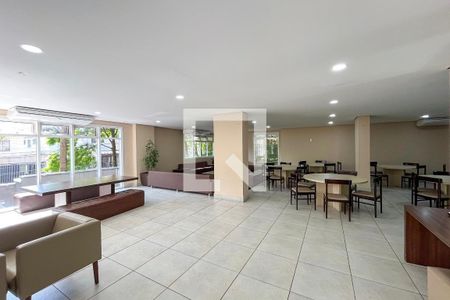 Apartamento à venda com 252m², 3 quartos e 4 vagas Apartamento à venda com 252m², 3 quartos e 4 vagasÁrea Comum - Condomínio