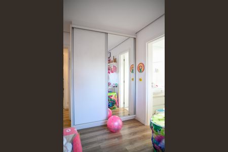 Apartamento à venda com 252m², 3 quartos e 4 vagas Apartamento à venda com 252m², 3 quartos e 4 vagasQuarto 2 - Suite