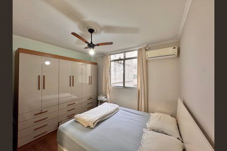 Apartamento à venda com 173m², 3 quartos e 2 vagas Apartamento à venda com 173m², 3 quartos e 2 vagasSuíte 1
