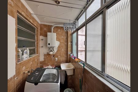 Apartamento à venda com 173m², 3 quartos e 2 vagas Apartamento à venda com 173m², 3 quartos e 2 vagasÁrea de Serviço