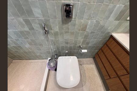 Apartamento à venda com 173m², 3 quartos e 2 vagas Apartamento à venda com 173m², 3 quartos e 2 vagasSuíte 2 - Banheiro