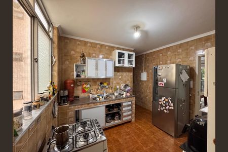Apartamento à venda com 173m², 3 quartos e 2 vagas Apartamento à venda com 173m², 3 quartos e 2 vagasCozinha