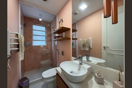 Apartamento à venda com 173m², 3 quartos e 2 vagas Apartamento à venda com 173m², 3 quartos e 2 vagasBanheiro Social