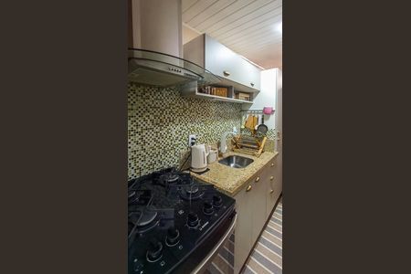 Casa à venda com 80m², 2 quartos e 1 vaga