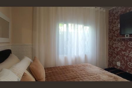 Casa à venda com 80m², 2 quartos e 1 vaga