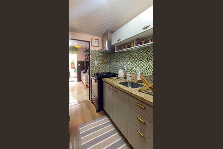 Casa à venda com 80m², 2 quartos e 1 vaga