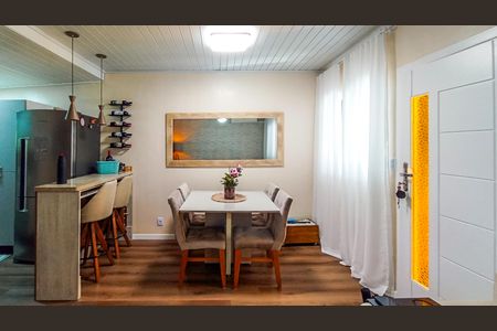 Casa à venda com 2 quartos, 80m² em Vila Nova, Porto Alegre