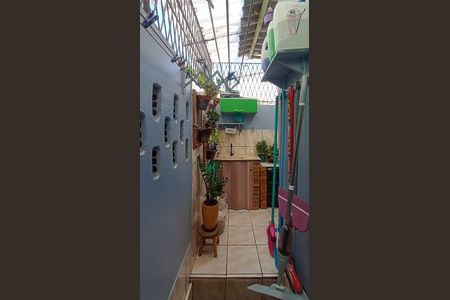 Casa à venda com 80m², 2 quartos e 1 vaga