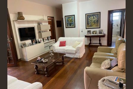 Casa à venda com 4 quartos, 396m² em Mangabeiras, Belo Horizonte