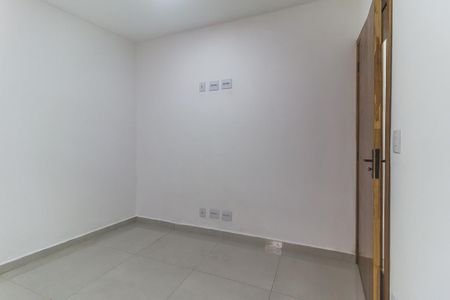 Quarto de casa para alugar com 1 quarto, 50m² em Jardim Camila, Mogi das Cruzes