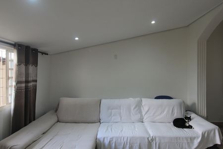 Sala de casa à venda com 3 quartos, 360m² em Copacabana, Belo Horizonte